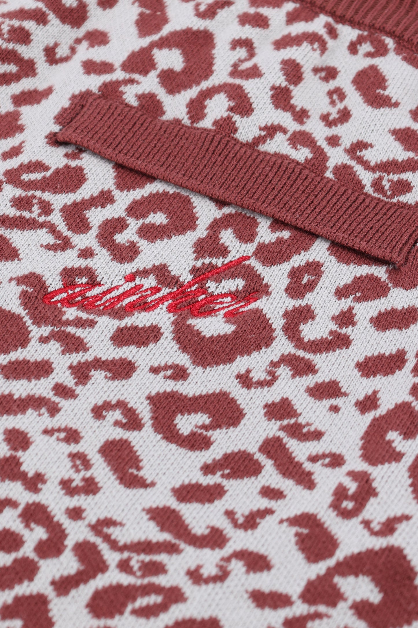 Leopard 814 Red Knit Short Pant