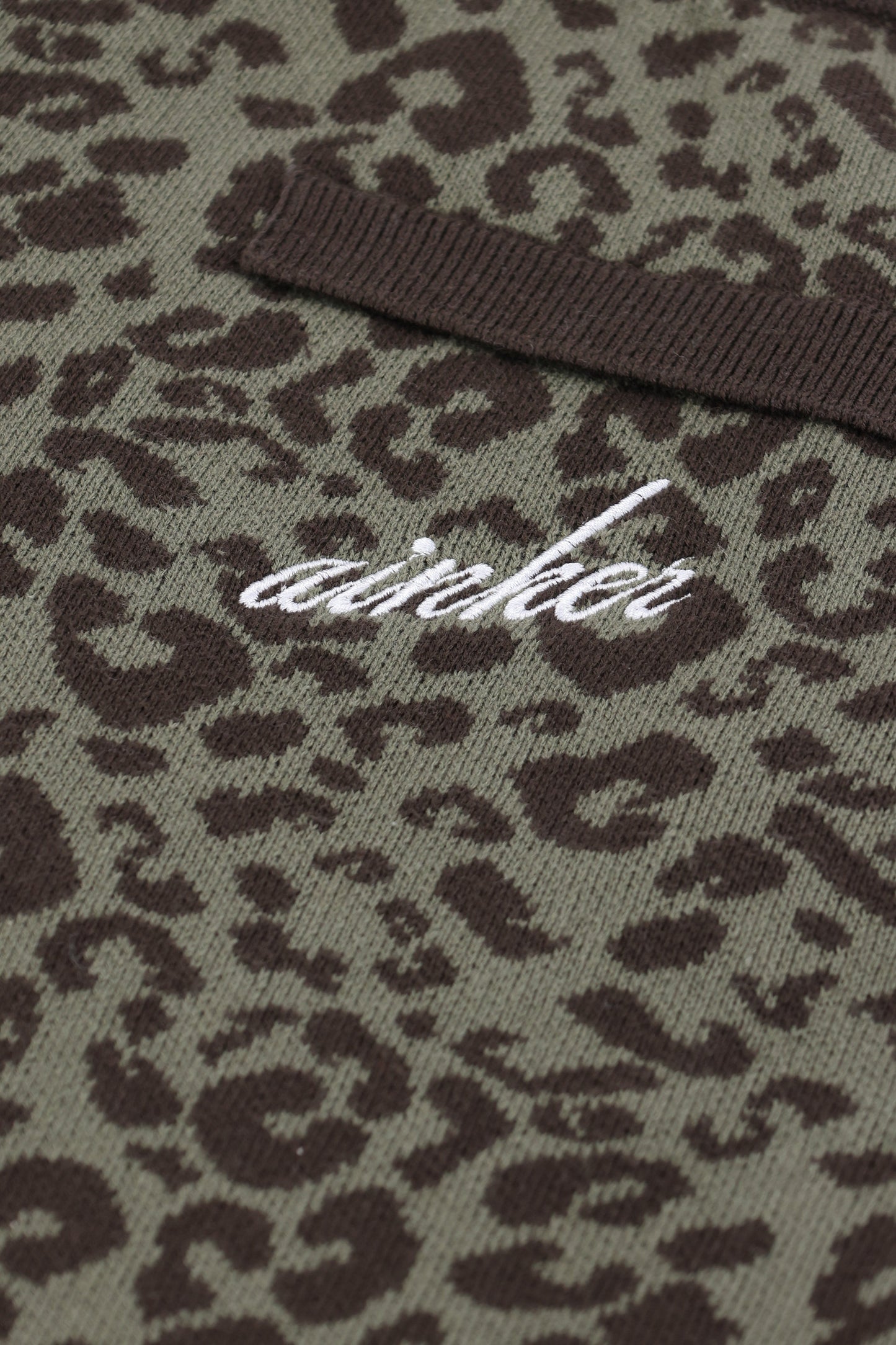 Leopard 814 Green Knit Short Pant