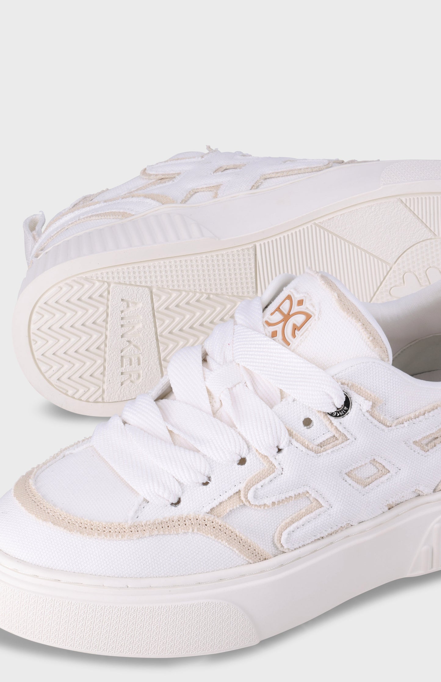 Star Line Canvas Off-White
