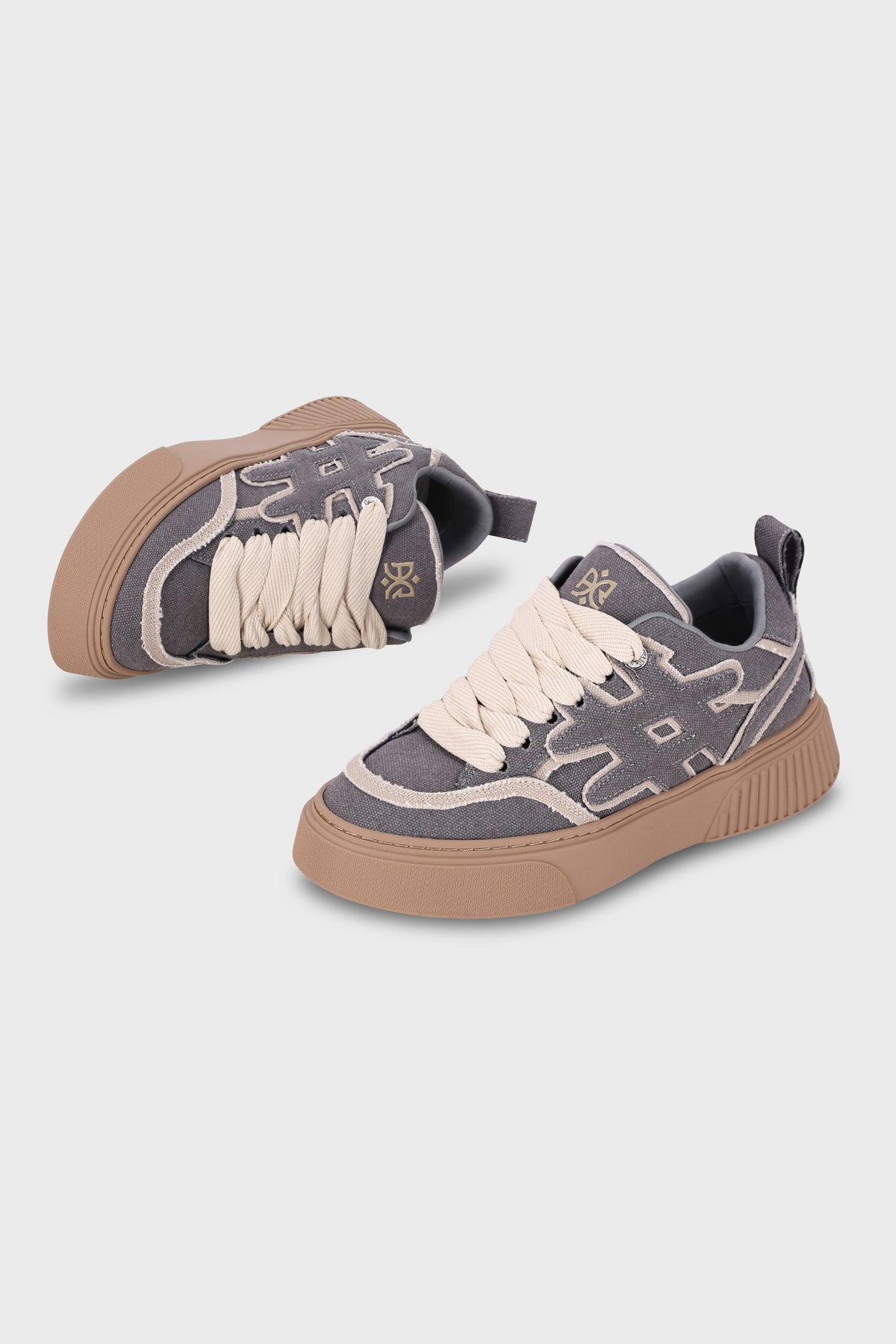 Star Line Canvas Dark Gray