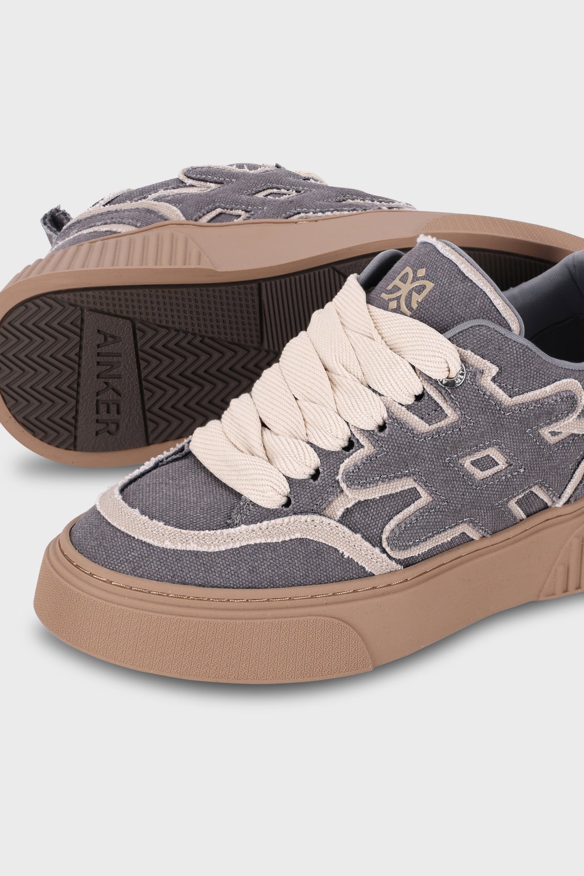 Star Line Canvas Dark Gray