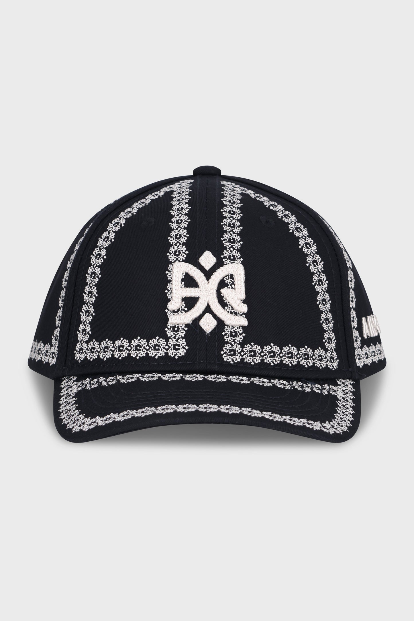 850 Black/White Hat