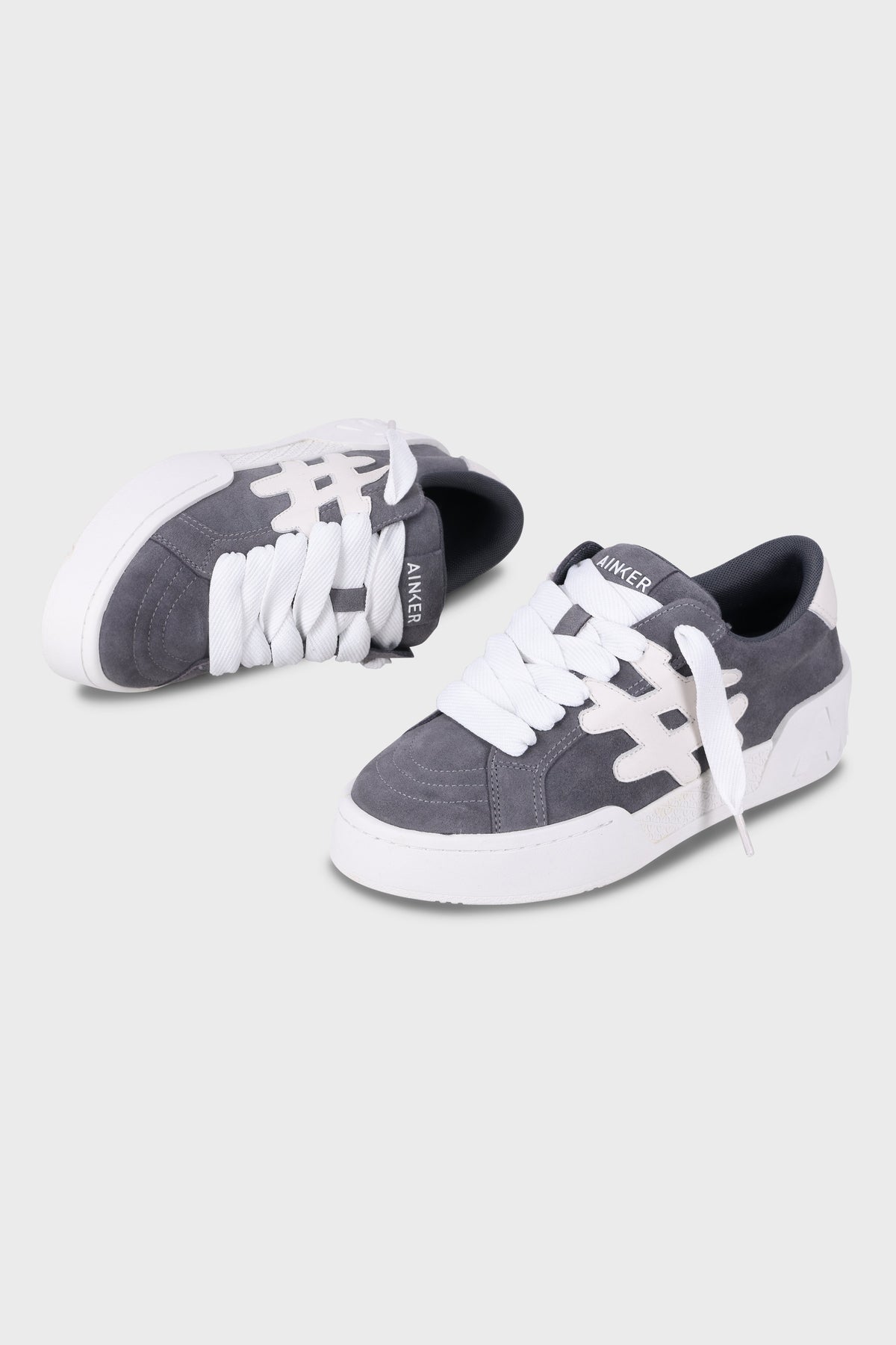 Skate Line Suede Gray