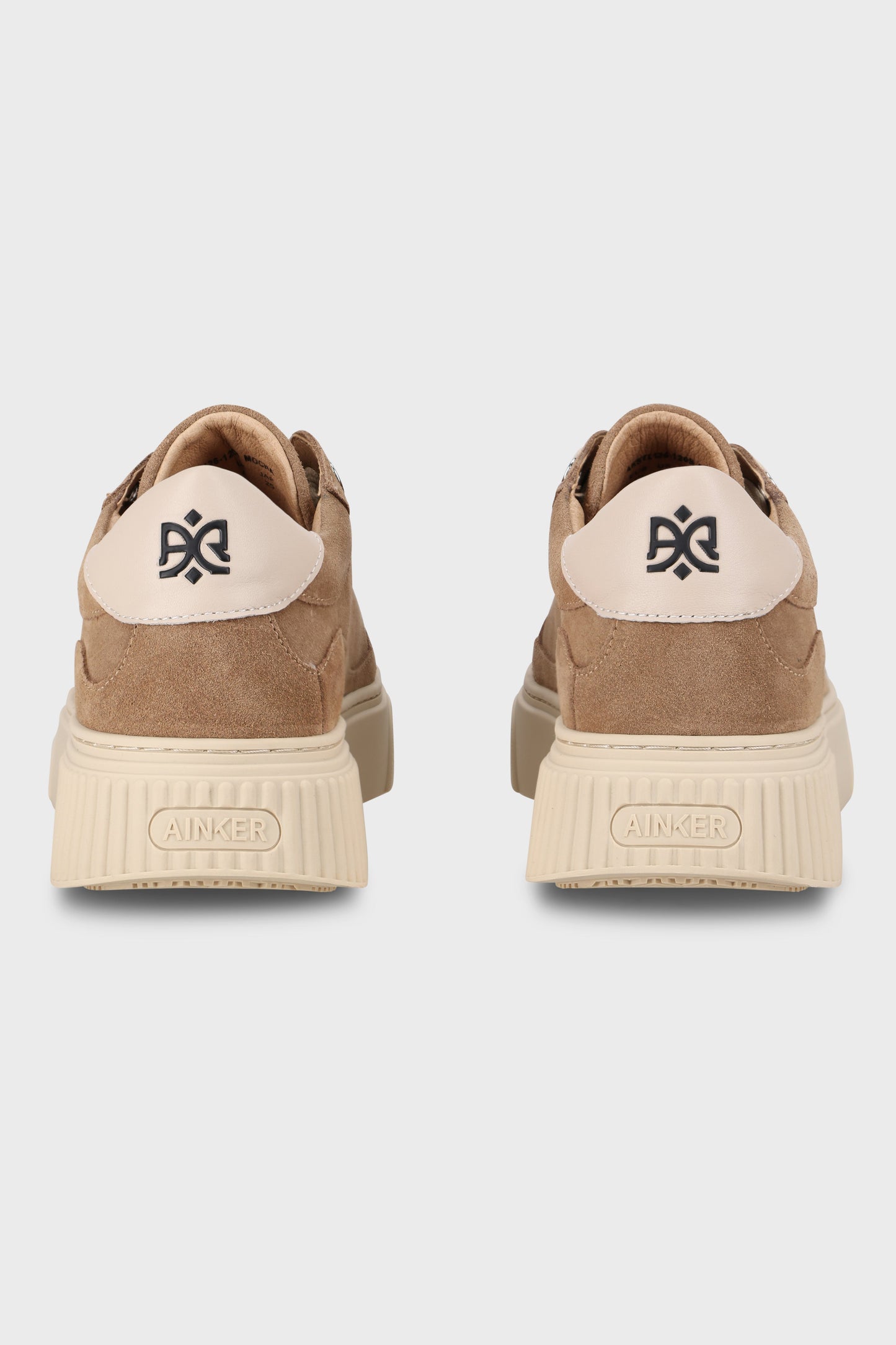 Star Line Suede Brown