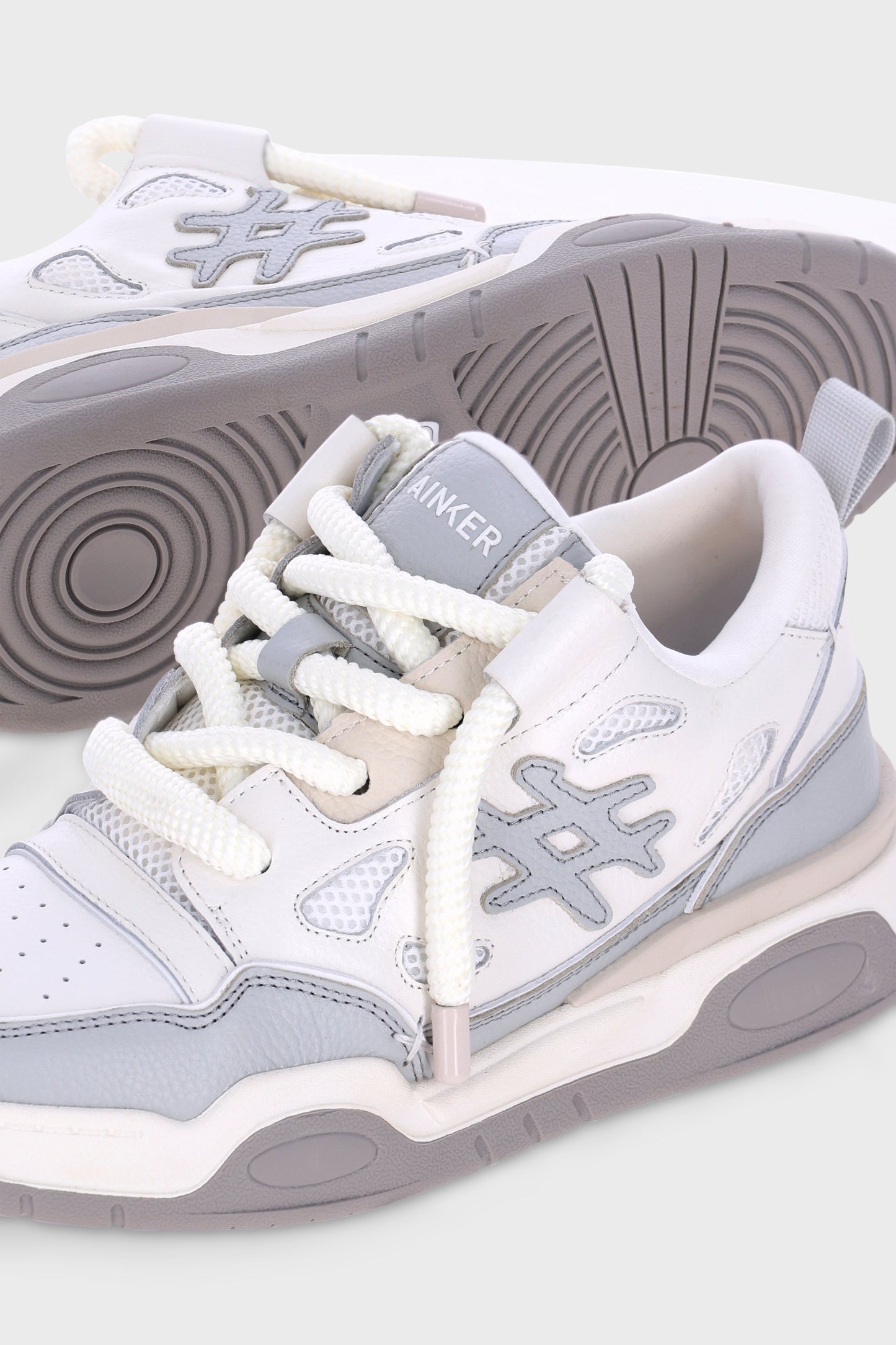 Tarmak White Light Gray