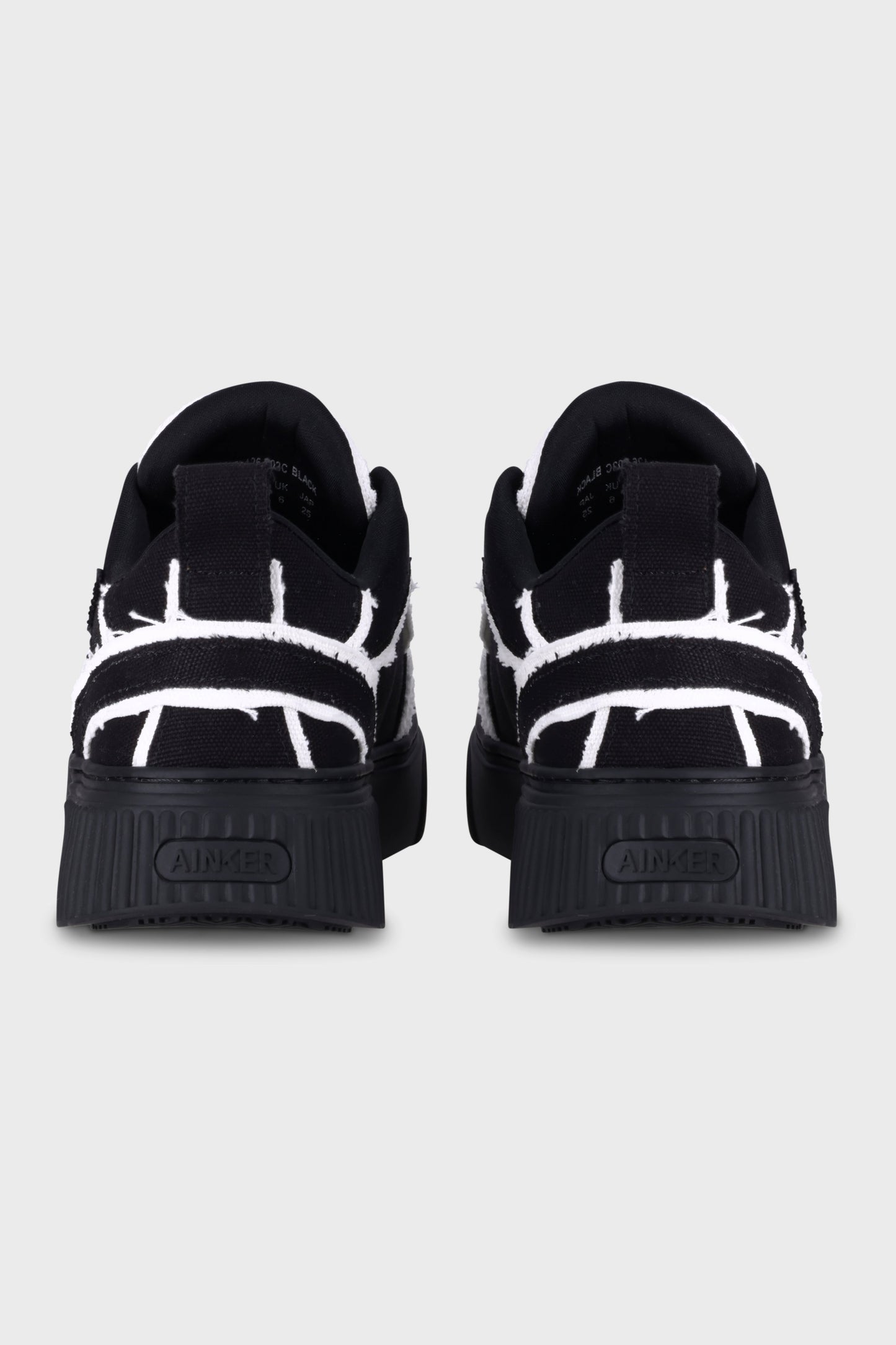 Star Line Canvas Black