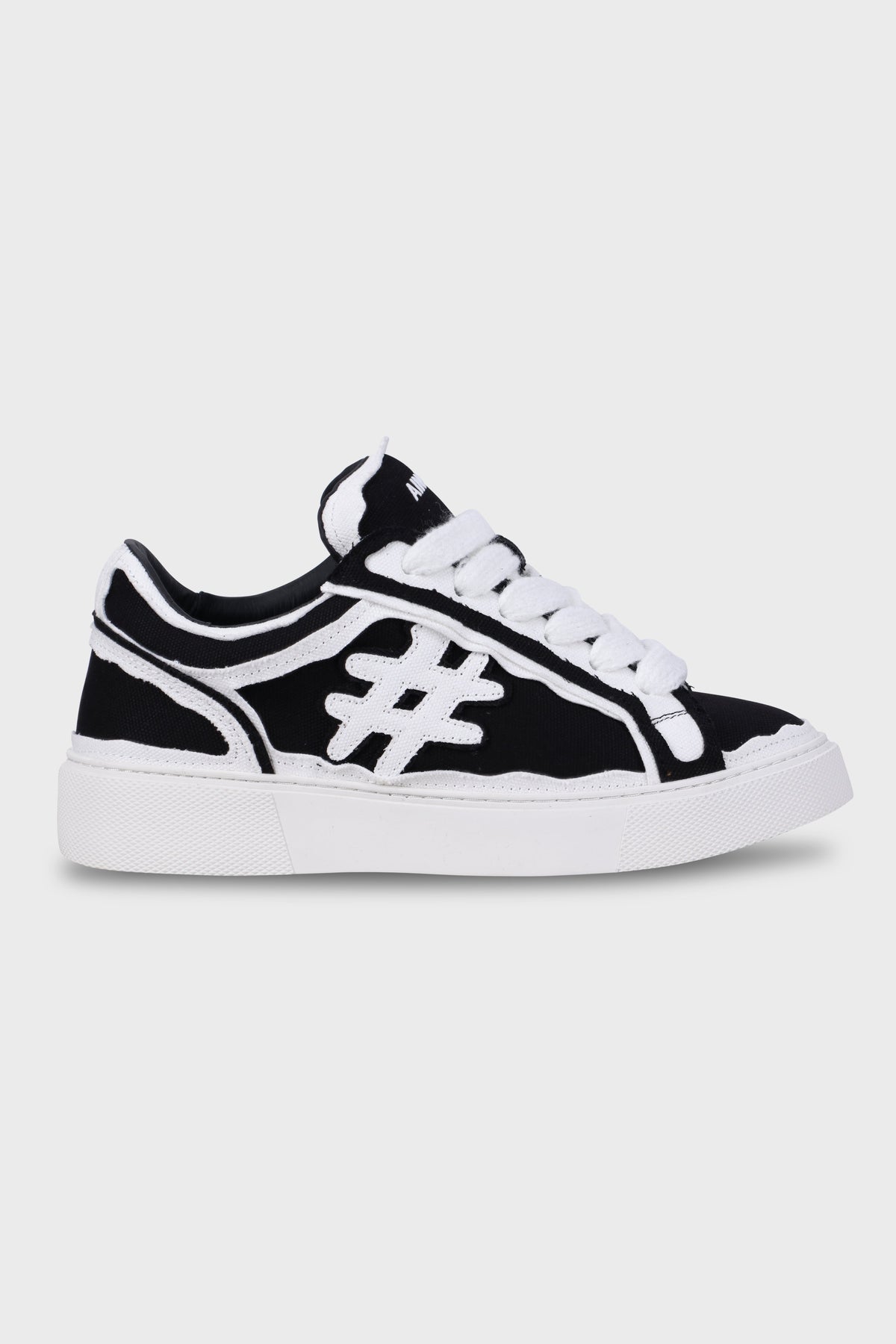 Pivot Black/White Canvas