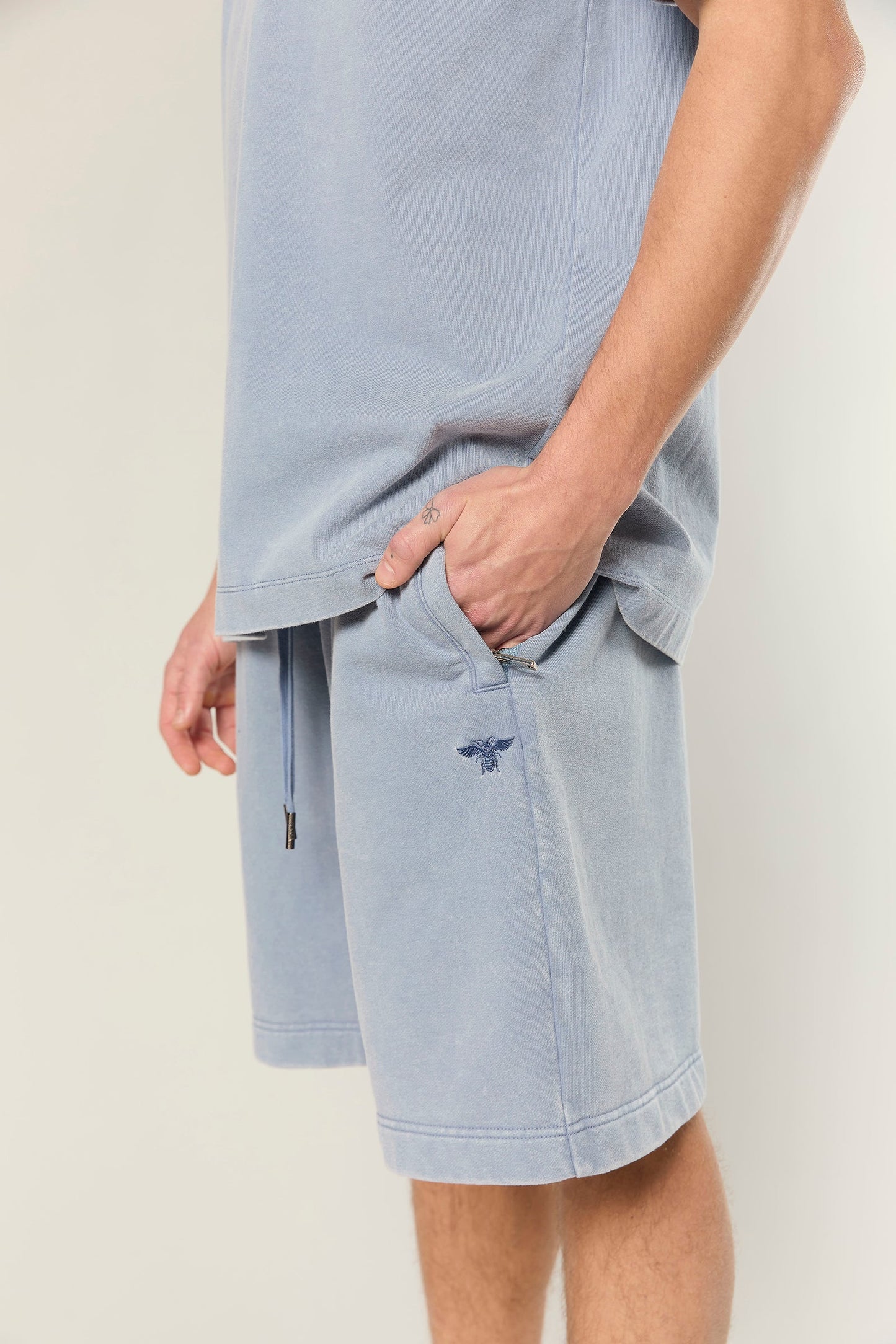 856 L.Blue Wash Short Pant