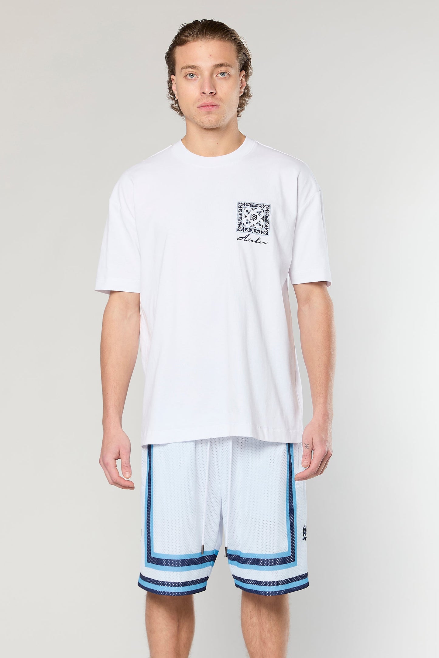 BB 712 White/Blue Short Pant