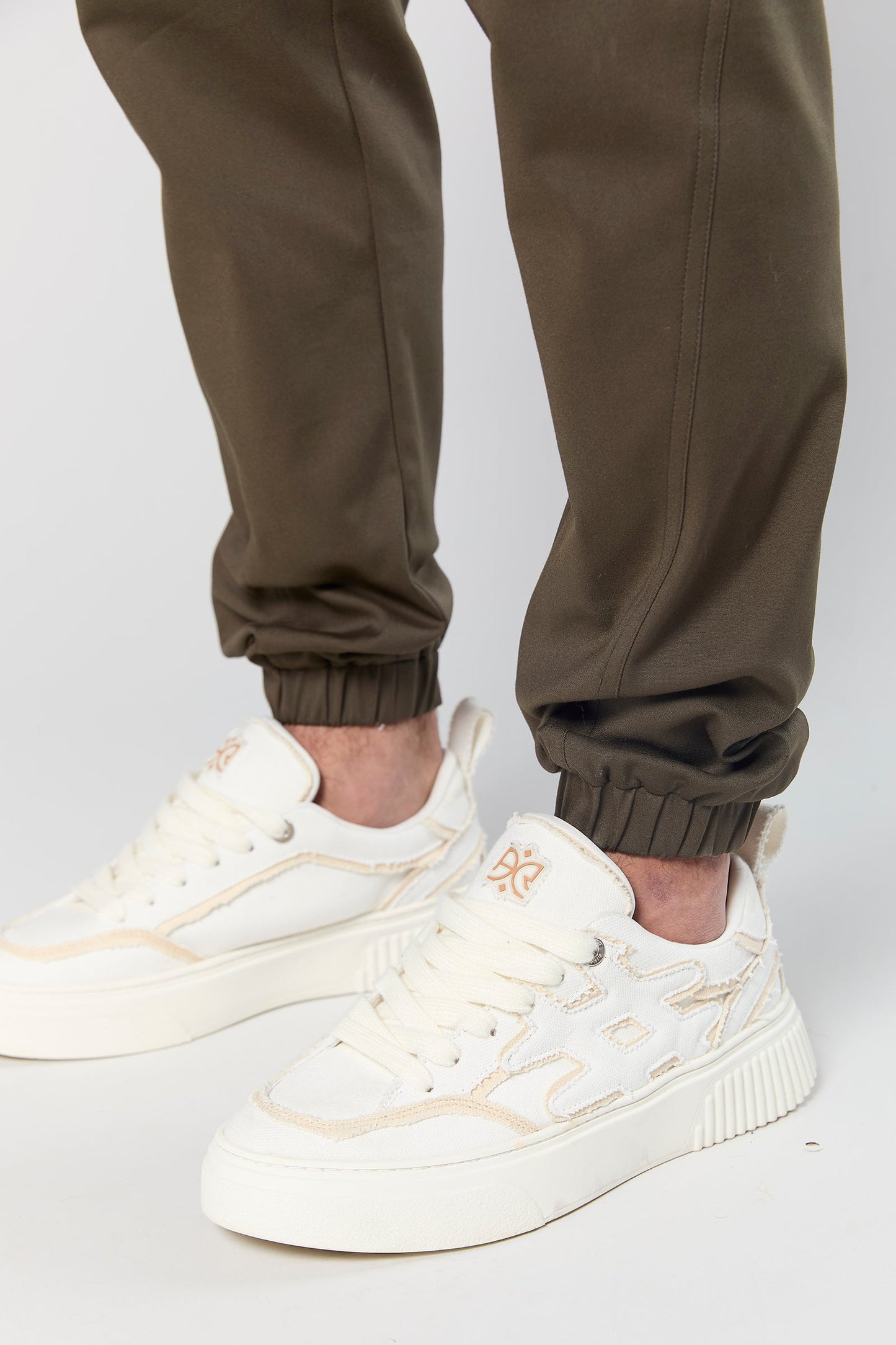 Jogger 834 Olive Pants
