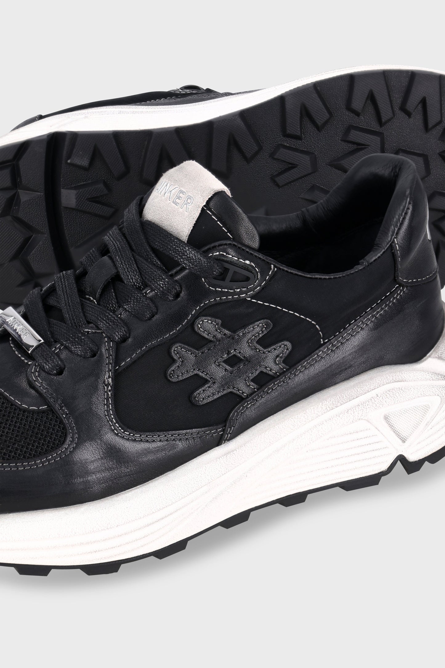 MVP BLK LEATHER
