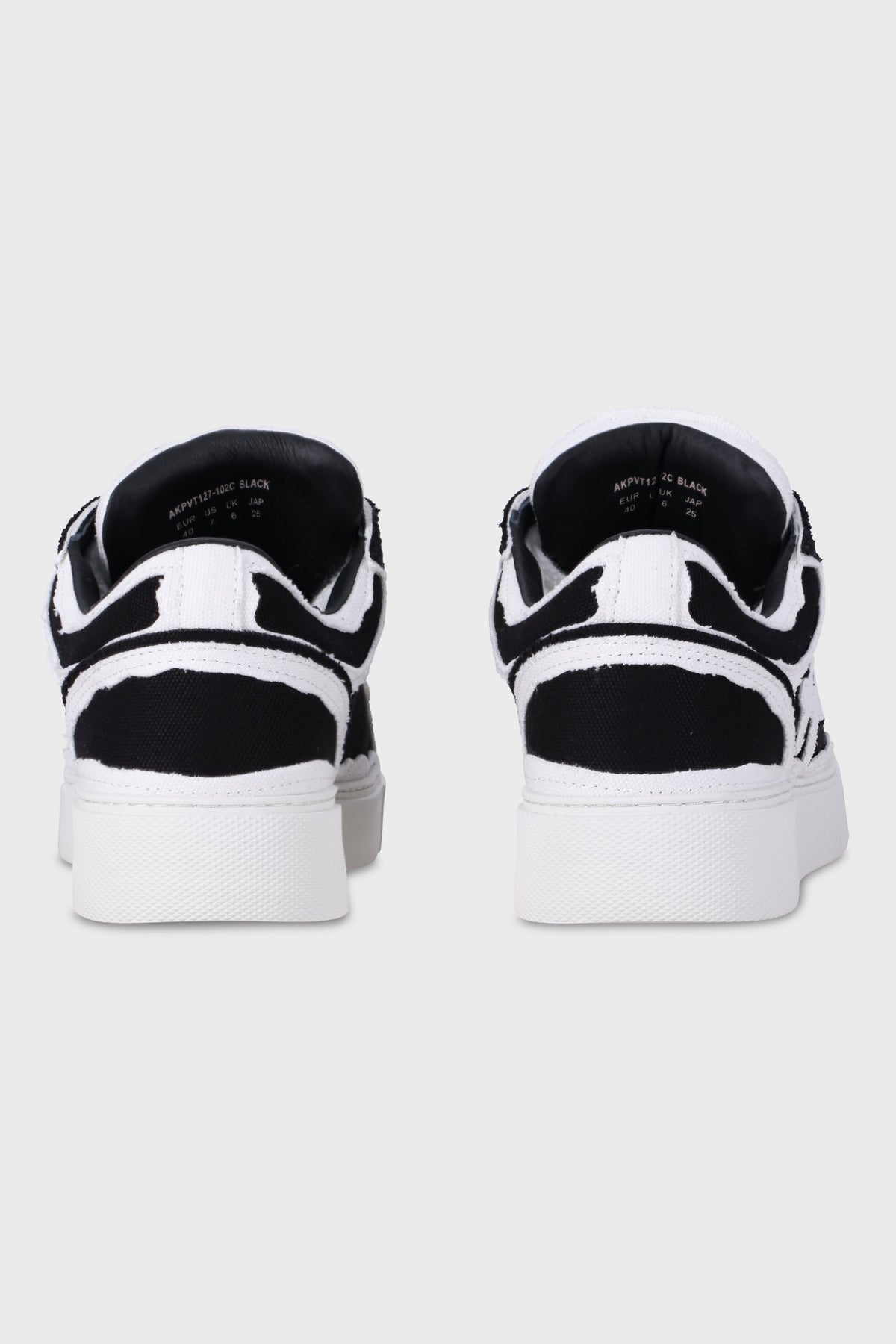 Pivot Black/White Canvas