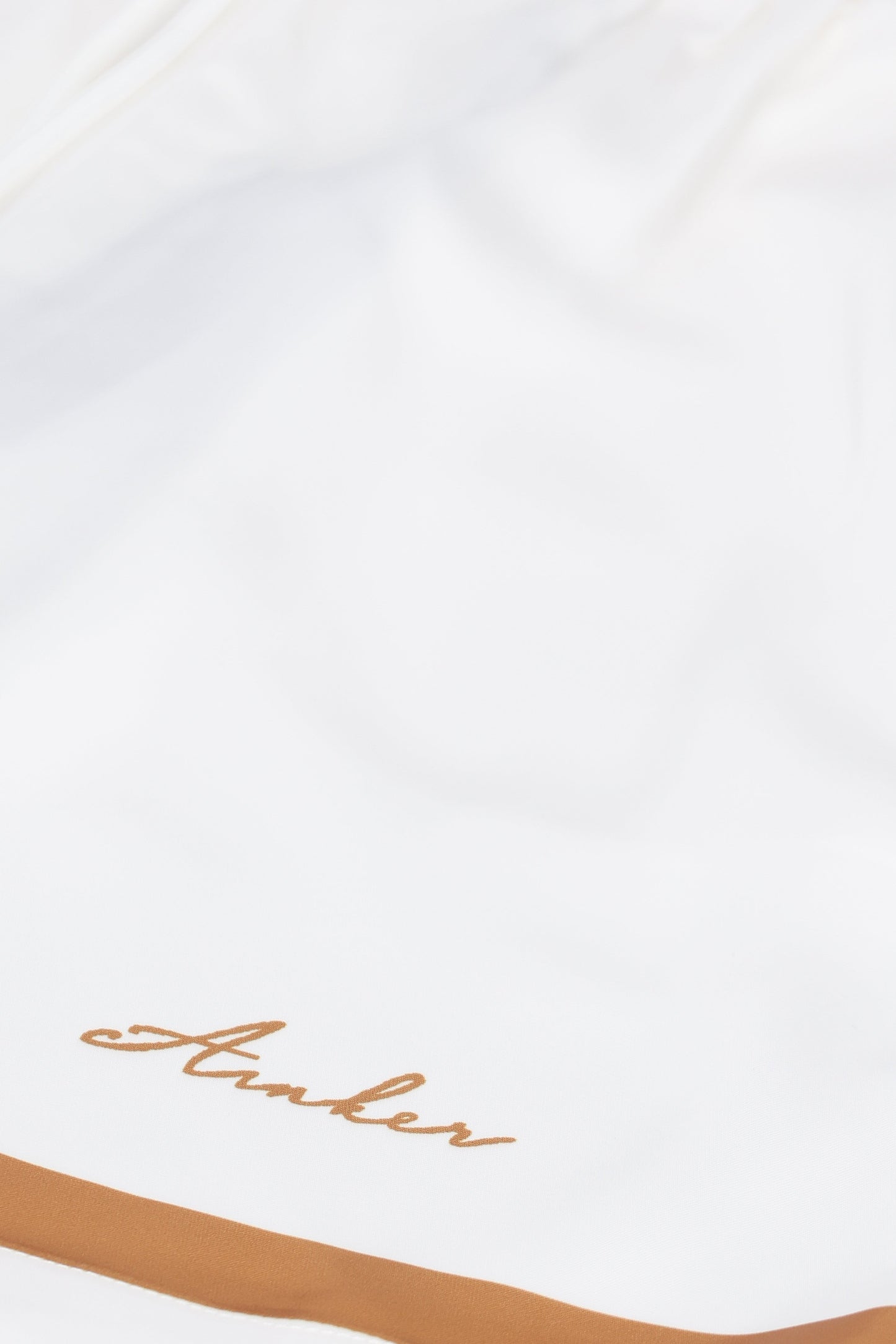 Satin 841 White/Orange Short