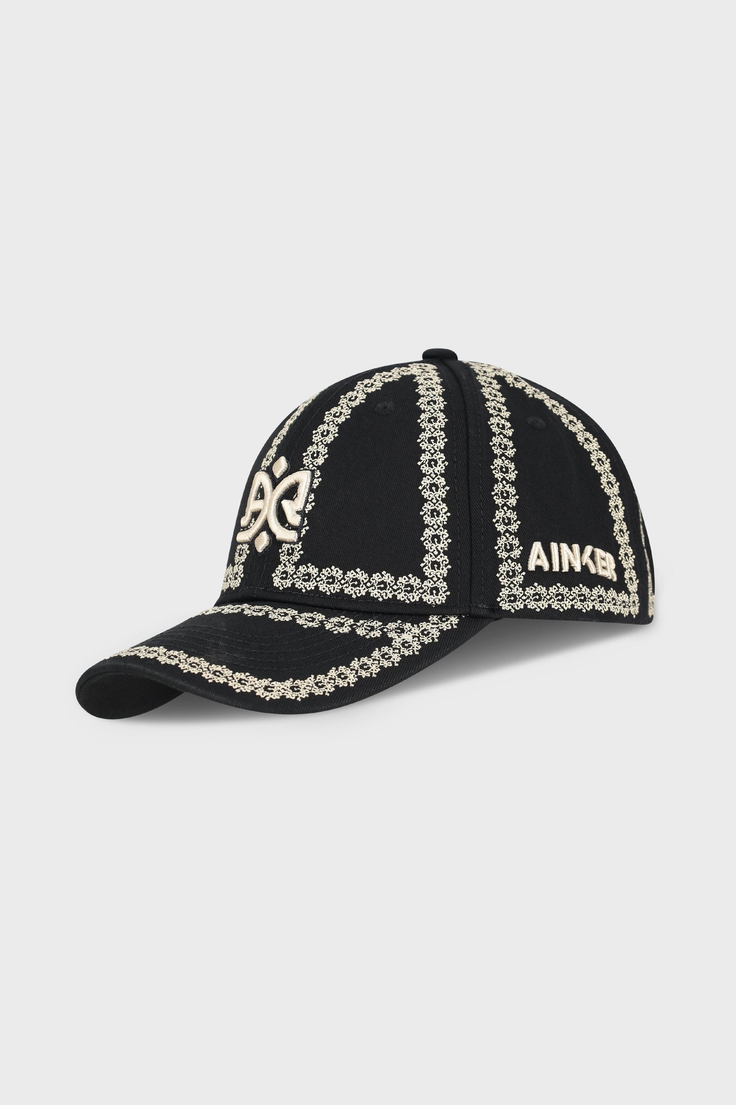 685 Black/Off-White Hat