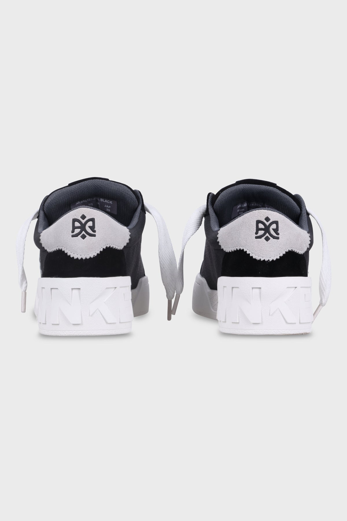 Skate Line Leather Black