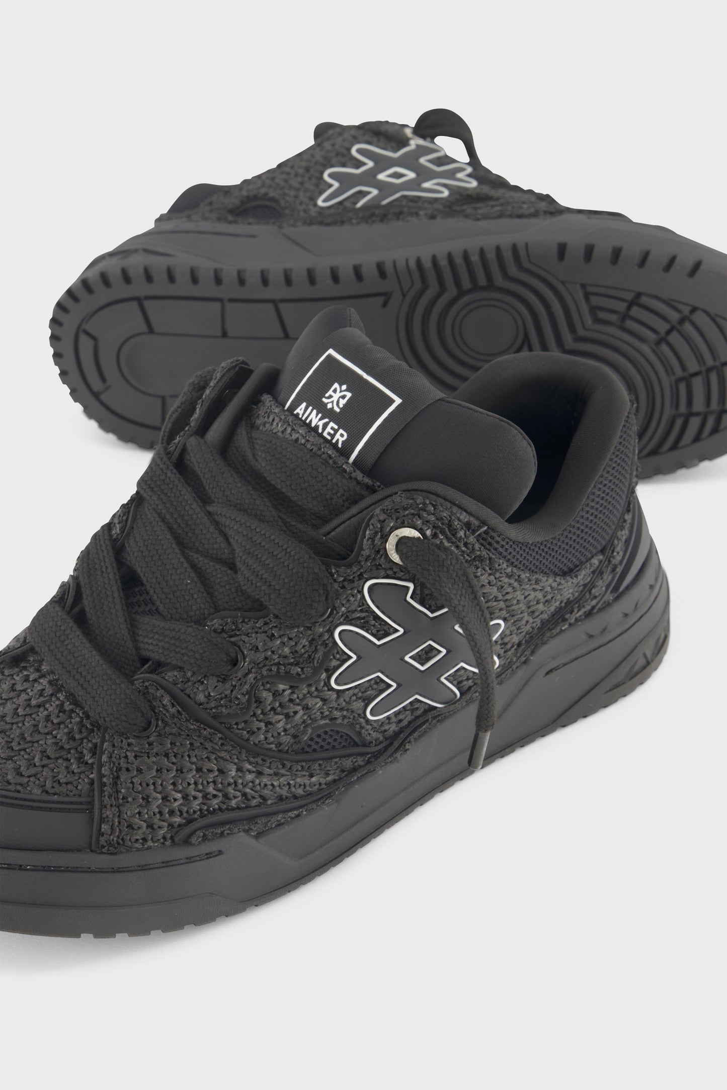 Baseline Raffia Black