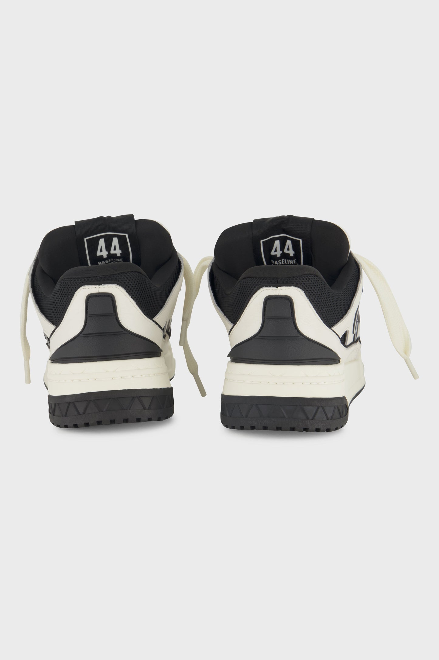 Baseline Leather Black/White