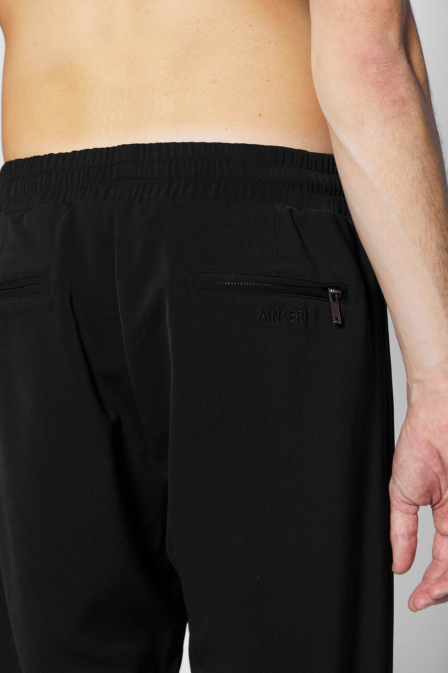 Straight 260 Black Pants