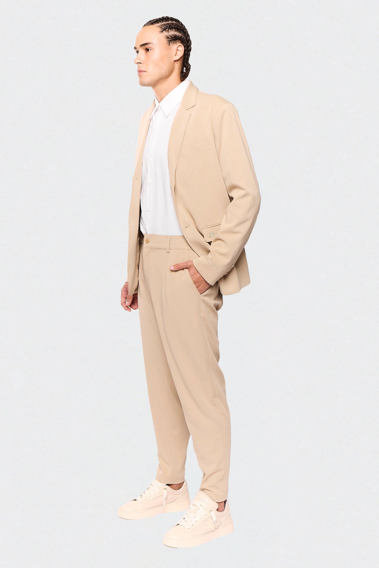 Elegant 750 Off-White Suit Pants