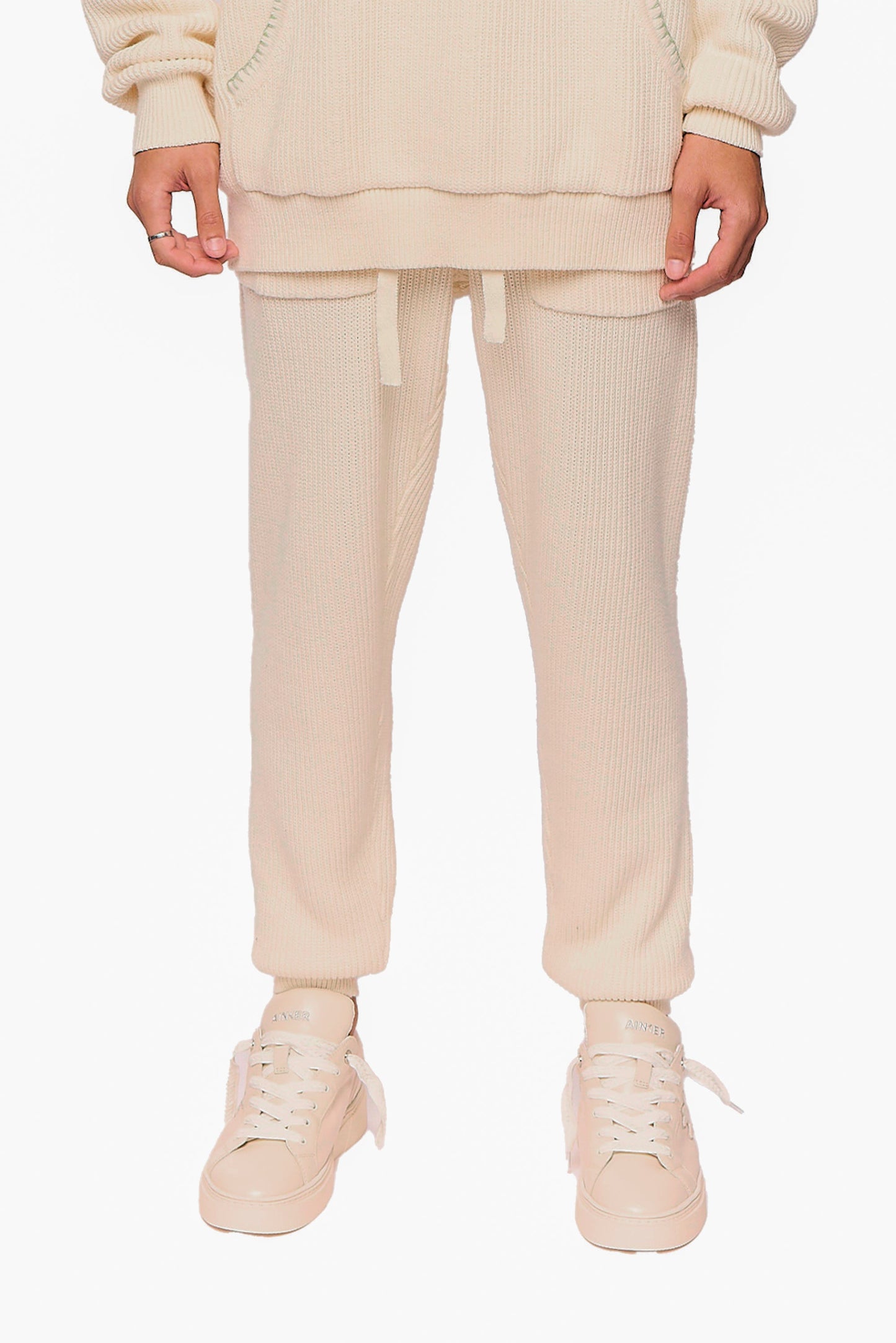 Cashmire Off-White 628 Bottom