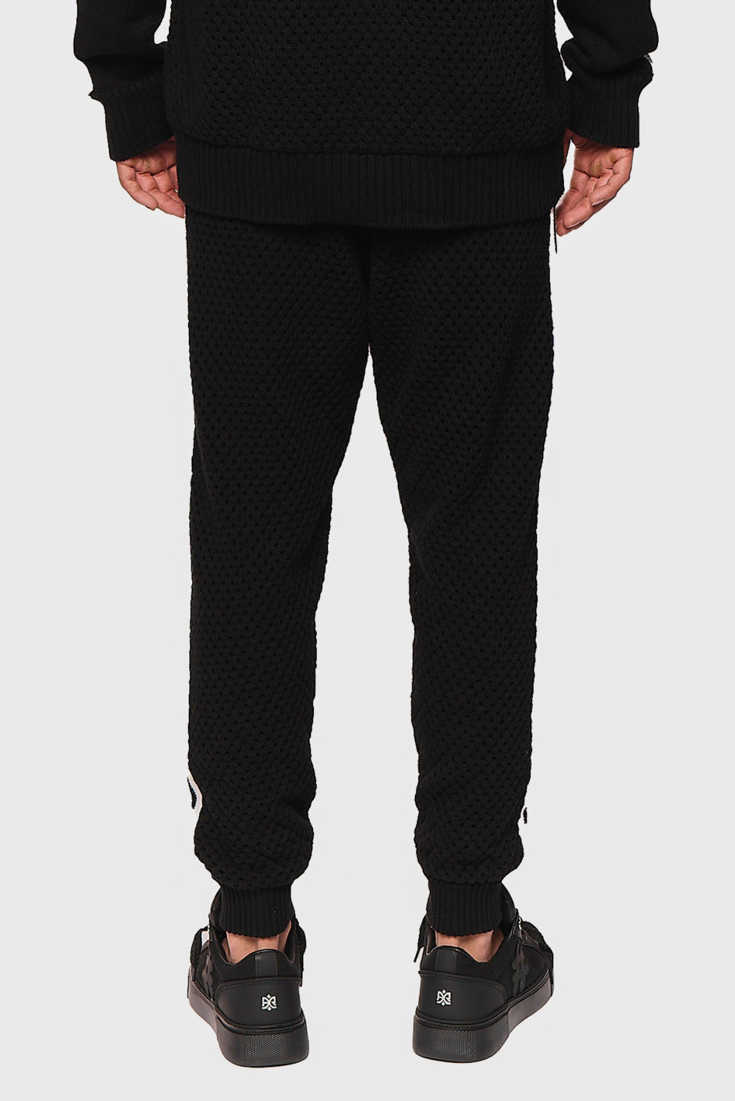 Cashmire Black 628 Bottom